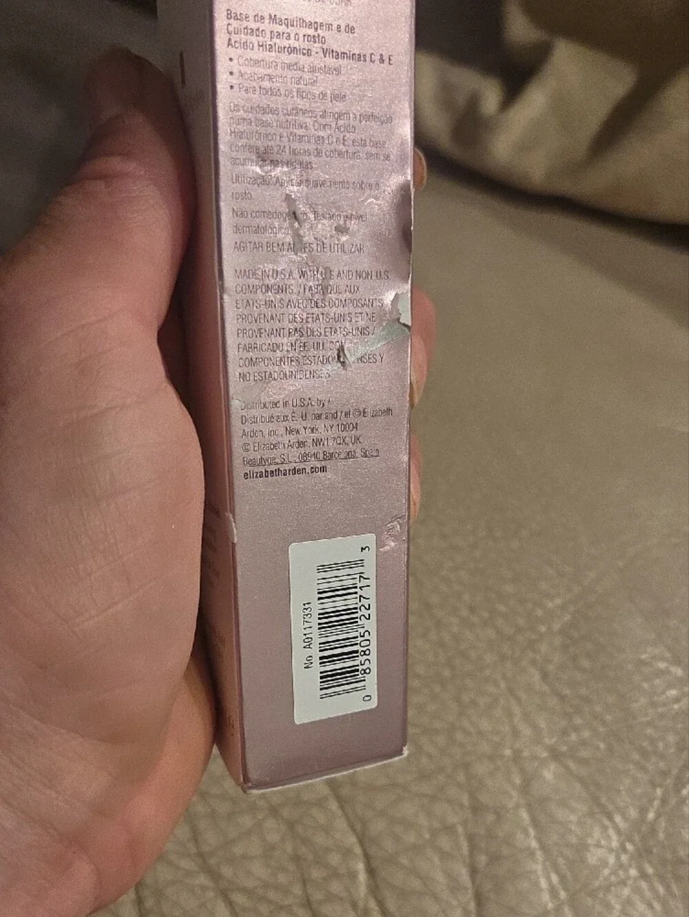 Elizabeth Arden Flawless Finish Foundation - Warm Tan Bottle with White Box